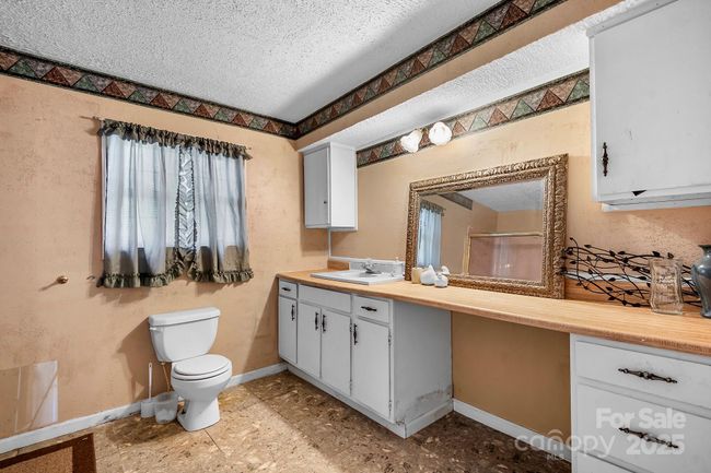 3265 W Innes St, House other with 4 bedrooms, 3 bathrooms and null parking in Salisbury NC | Image 15