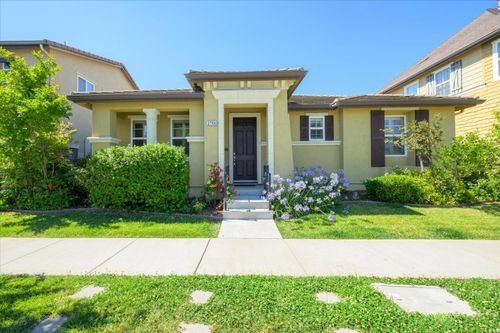 2704 Farmers Central Road, Woodland, CA, 95776 | Card Image