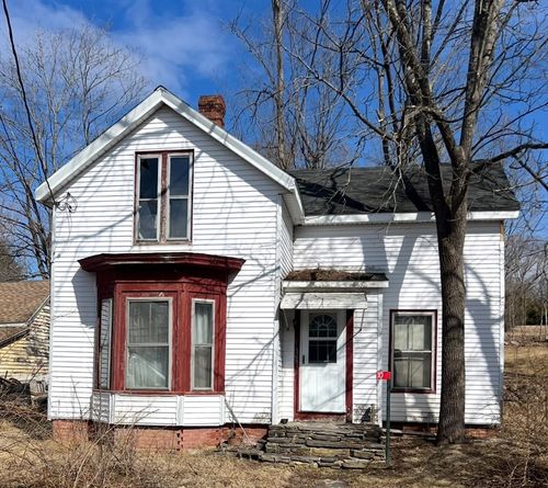 10 Green St, Brookfield, MA, 01506-1648 | Card Image