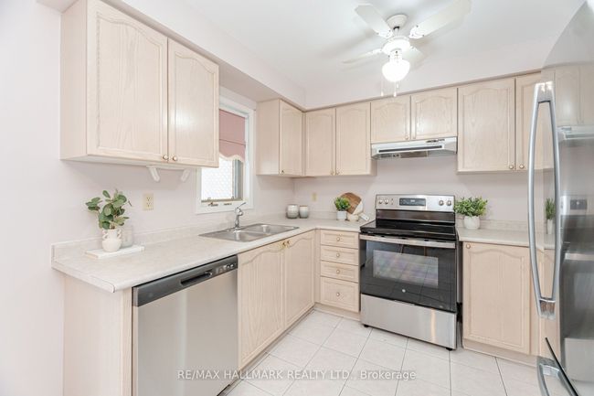 10 Iles St, House other with 5 bedrooms, 4 bathrooms and 2 parking in Ajax ON | Image 13