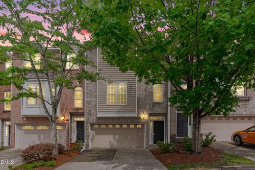 102 Cabernet Dr, Chapel Hill, NC, 27516-8773 | Card Image