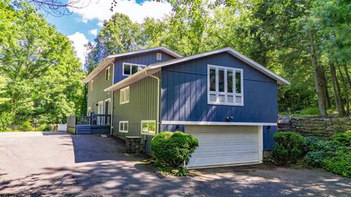 101 Walnut Lane, Morgantown, WV, 26505 | Card Image