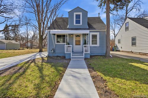 411 W Bernhard Ave, Hazel Park, MI, 48030-2272 | Card Image