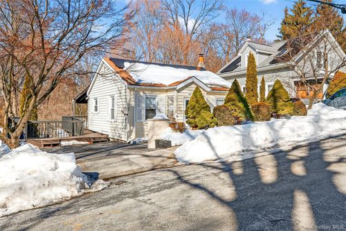 53 High St, Croton-On-Hudson, NY, 10520-1939 | Card Image