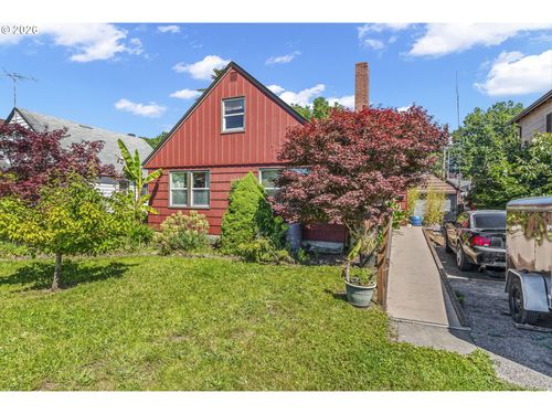 540 27th Ave, Longview, WA, 98632-1332 | Card Image