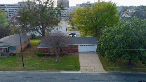 937 Magnolia Dr, Tyler, TX, 75701-2140 | Card Image