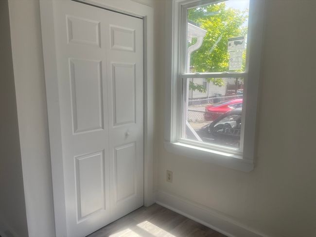171 Chatham St, Home with 6 bedrooms, 2 bathrooms and 2 parking in Lynn MA | Image 13