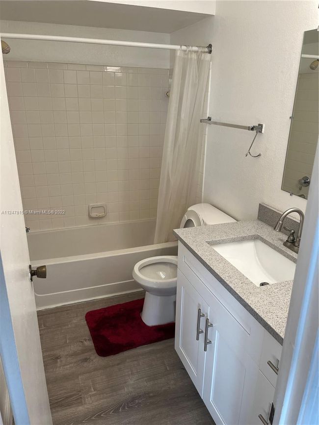 APT-4307 - 2846 S University Dr, Condo with 2 bedrooms, 2 bathrooms and null parking in Davie FL | Image 9