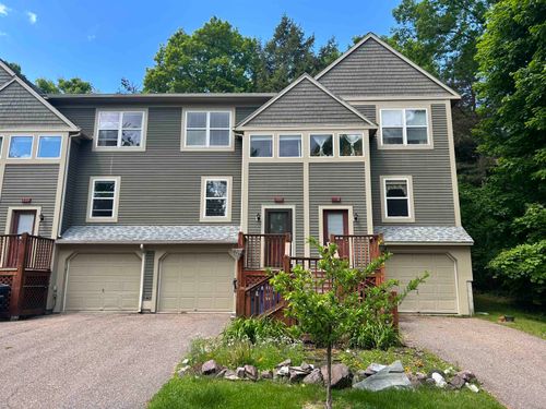 106 E Redrock Dr, Burlington, VT, 05401-6008 | Card Image