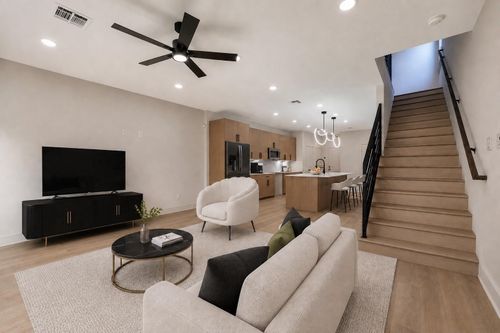 7930 Corinth St, Houston, TX, 77051-1520 | Card Image