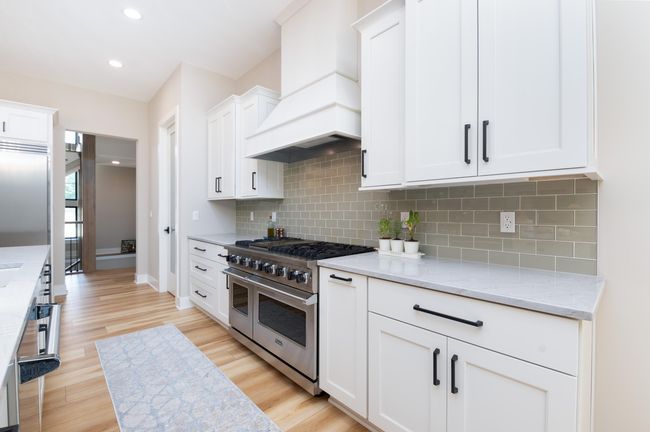 4779 N Pine Meadows Ln, House other with 5 bedrooms, 4 bathrooms and null parking in Hartland WI | Image 8