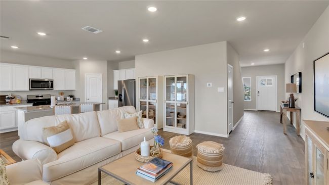 457 Sandringham Loop, House other with 4 bedrooms, 3 bathrooms and 2 parking in Uhland TX | Image 12