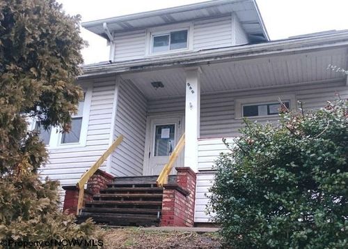 848 Neville St, Follansbee, WV, 26037-1424 | Card Image