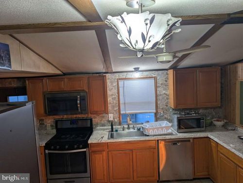 3444 Iris Ave, FEASTERVILLE TREVOSE, PA, 19053-4921 | Card Image