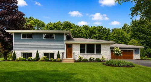 2257 Shannondale Dr, Libertyville, IL, 60048-1149 | Card Image