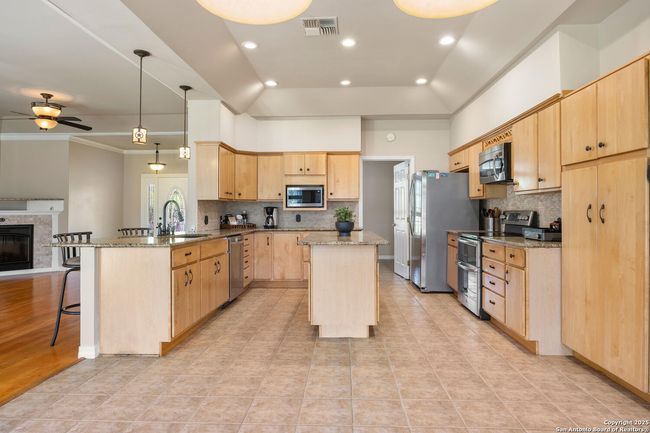 786 Stirrup Dr, House other with 3 bedrooms, 3 bathrooms and null parking in Spring Branch TX | Image 13