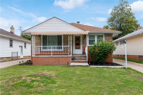 3415 Norris Ave, Parma, OH, 44134-3923 | Card Image