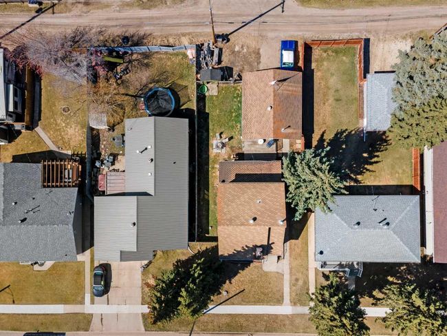 4930 53 Street, House other with 3 bedrooms, 3 bathrooms and 2 parking in Killam AB | Image 39