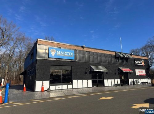 90 Ridgedale Ave, East Hanover, NJ, 07936-1209 | Card Image