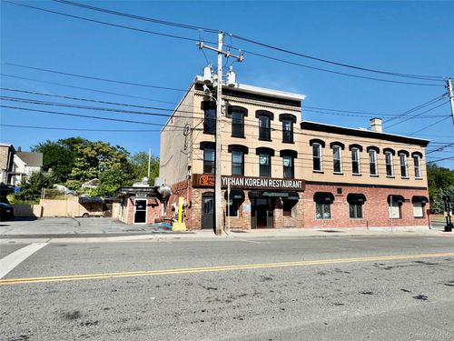 71-79 Railroad Ave, Middletown, NY, 10940-4029 | Card Image
