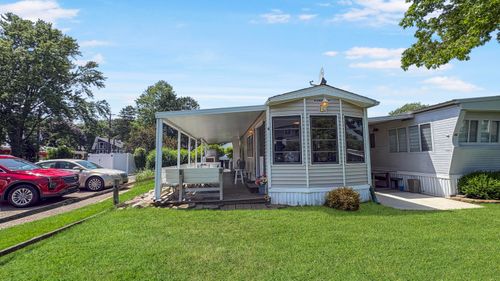 45-2250 Ottawa Beach Rd, Holland, MI, 49424-2331 | Card Image