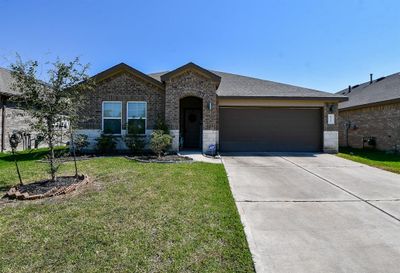 8215 Molasses Way, House other with 4 bedrooms, 2 bathrooms and null parking in Rosharon TX | Image 2