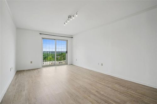 1212-199 14th St Ne, Atlanta, GA, 30309-3686 | Card Image