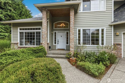 2012 Ne Amhurst Ct, Poulsbo, WA, 98370-7922 | Card Image