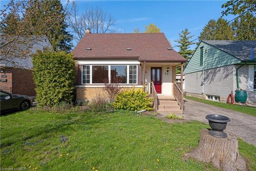 70 Roxborough Ave, Kitchener, ON, N2M1P7 | Card Image