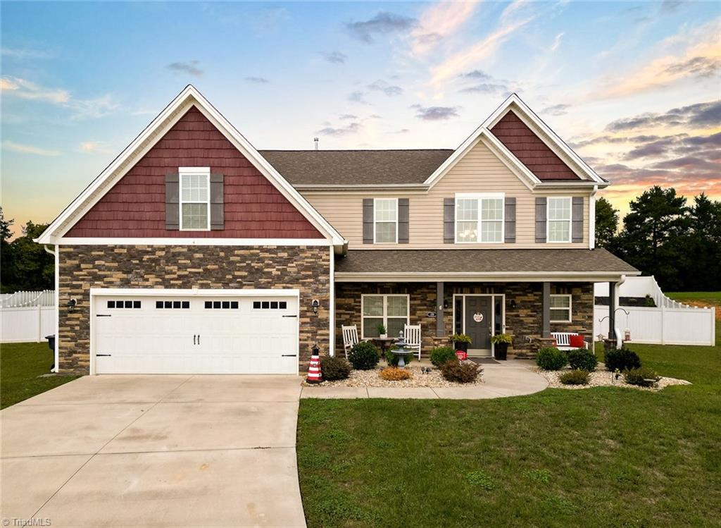 Sand Hill Dr, Lexington, NC 27295