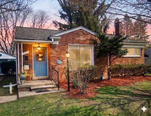 15058 Dixie, Redford, MI, 48239-3426 | Card Image