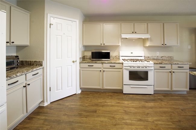 2418 Madeline Loop, House other with 4 bedrooms, 3 bathrooms and 6 parking in Cedar Park TX | Image 7