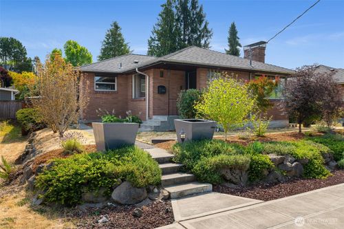 7716 38th Avenue Sw, Seattle, WA, 98126 | Card Image