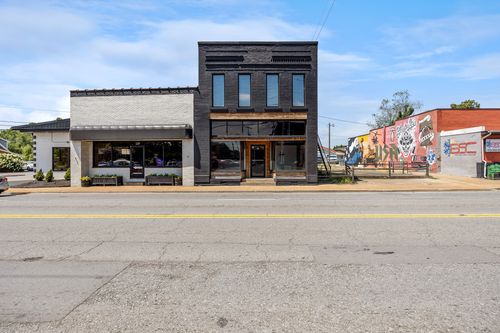 113 S Broadway St, Portland, TN, 37148-1303 | Card Image