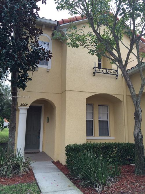 2669-2669 Mayaguana St, Kissimmee, FL, 34747-1816 | Card Image