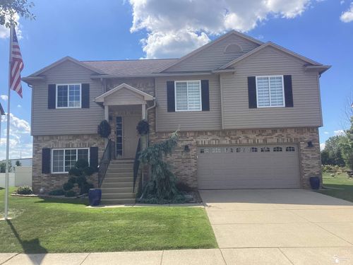 209 Dundee Ridge Dr, Dundee, MI, 48131-9566 | Card Image