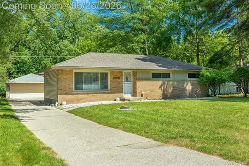 22400 Leewright Ave, Southfield, MI, 48033-3964 | Card Image