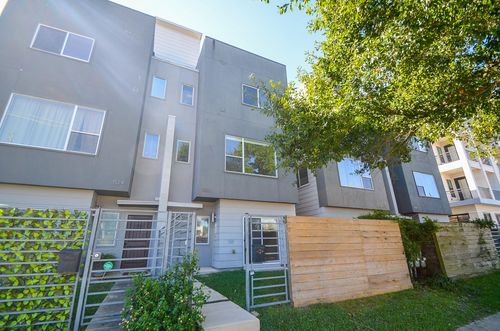 1522 Blodgett St, Houston, TX, 77004-5015 | Card Image