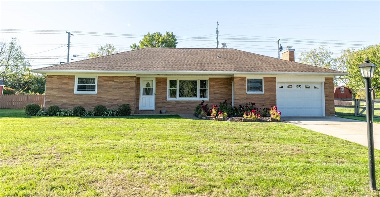Ardonna Ln, Beavercreek, OH 45432