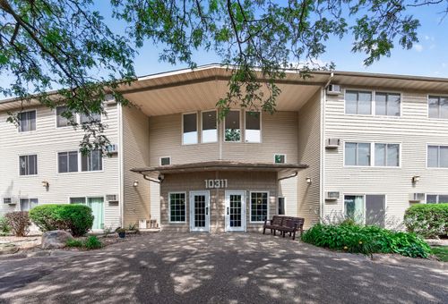 313-10311 Cedar Lake Rd, Minnetonka, MN, 55305-3265 | Card Image