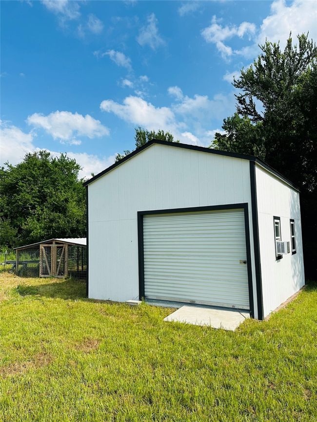 1660 Red Rd, House other with 3 bedrooms, 2 bathrooms and null parking in Howe TX | Image 22