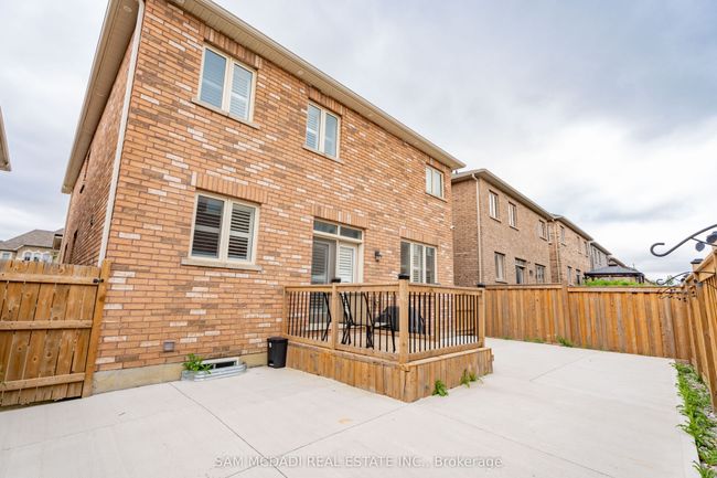 28 Clockwork Dr, House other with 7 bedrooms, 7 bathrooms and 2 parking in Brampton ON | Image 40