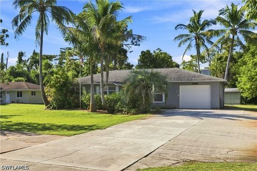 5290 Cypress Ln, NAPLES, FL, 34113-7710 | Card Image