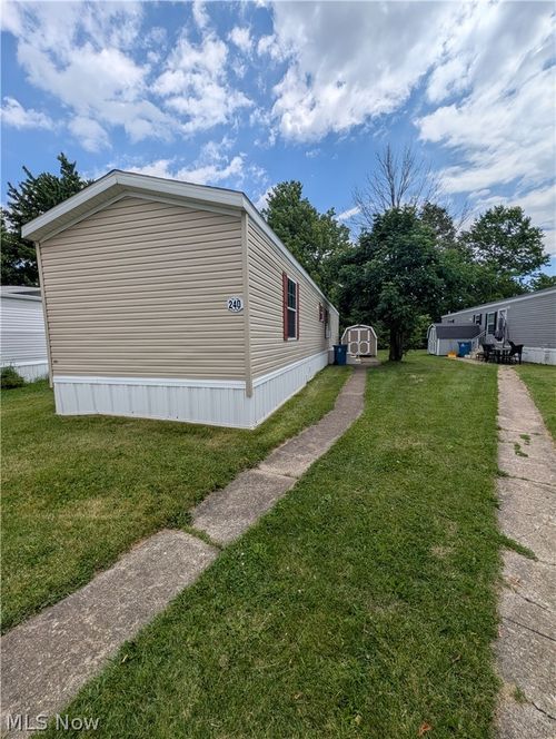 240 Cherry Bottom Gln, Elyria, OH, 44035-4793 | Card Image