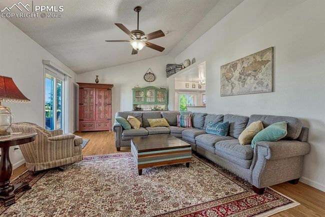 16440 Eastonville Rd, House other with 3 bedrooms, 2 bathrooms and 4 parking in Elbert CO | Image 7