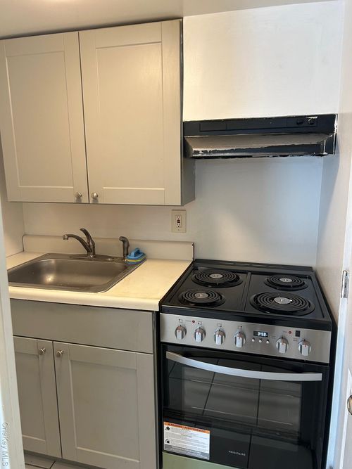 362 Beach 48th St, Far Rockaway, NY, 11691-1121 | Card Image