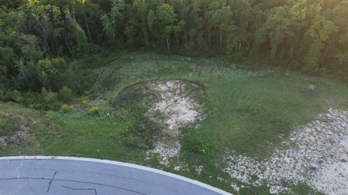 168 N Winterberry Dr, Valparaiso, IN, 46385-0010 | Card Image