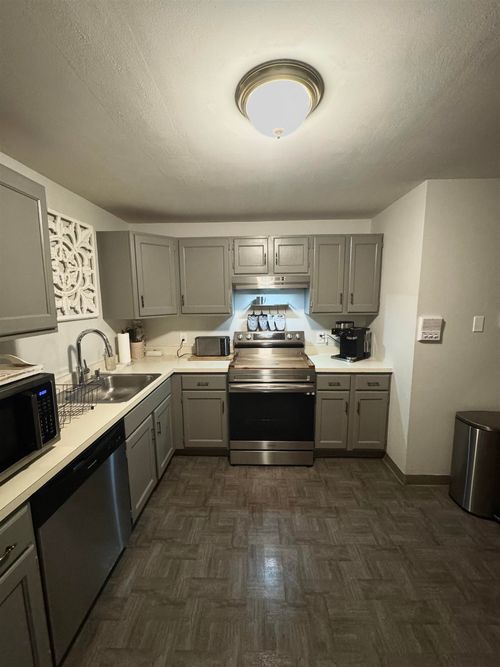 310-12 E Side Drive, Concord, NH, 03301 | Card Image