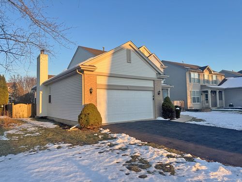 3723 Sonoma Cir, Lake In The Hills, IL, 60156-6742 | Card Image