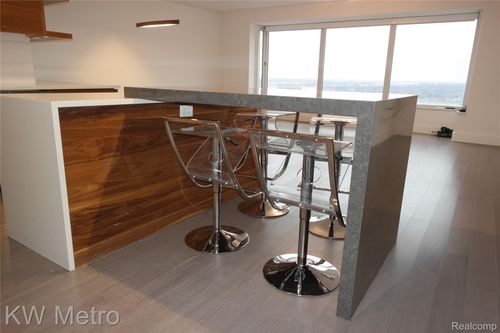 apt-2603-1300 E Lafayette St, Detroit, MI, 48207-2926 | Card Image